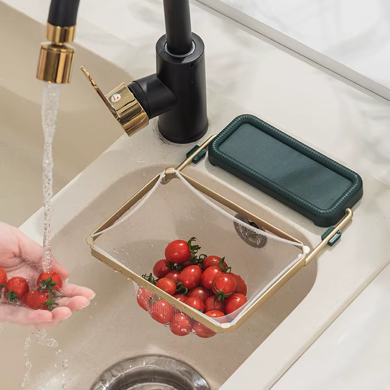 SinkNest™ Triangle Drain Rack – Hanging Strainer Basket with Suction Cups for Kitchen Waste, Fruits & Veggies
